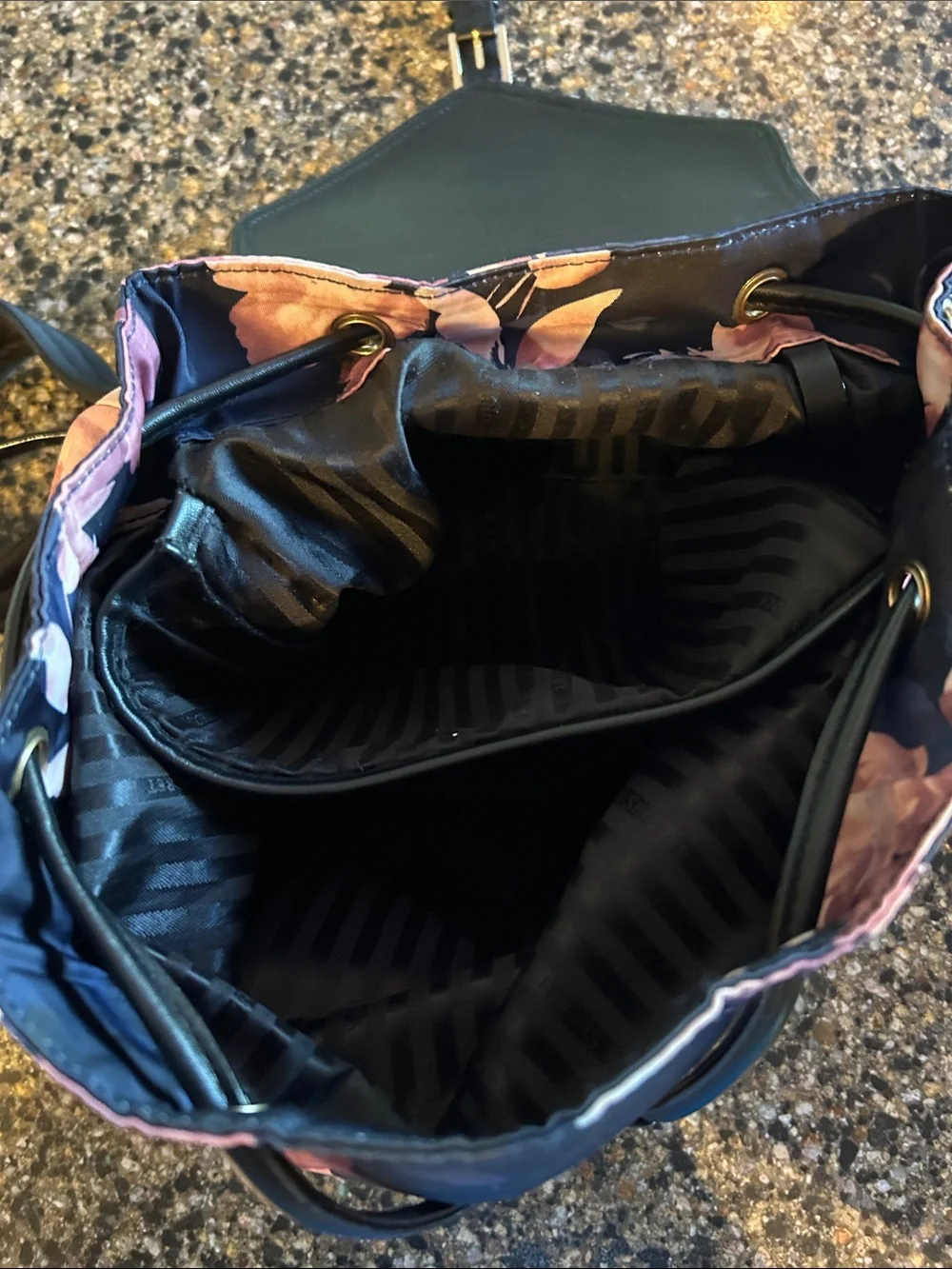 Victoria's Secret Getaway Cargo Backpack Pink Floral Print - Picture 6 of 6
